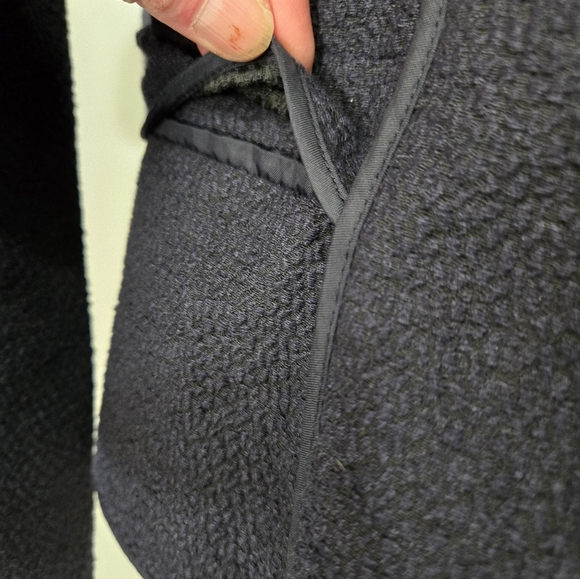 VINCE Open Front Lightweight Pebbled Navy Blazer With Black Interior. Size XS - Picture 4 of 10